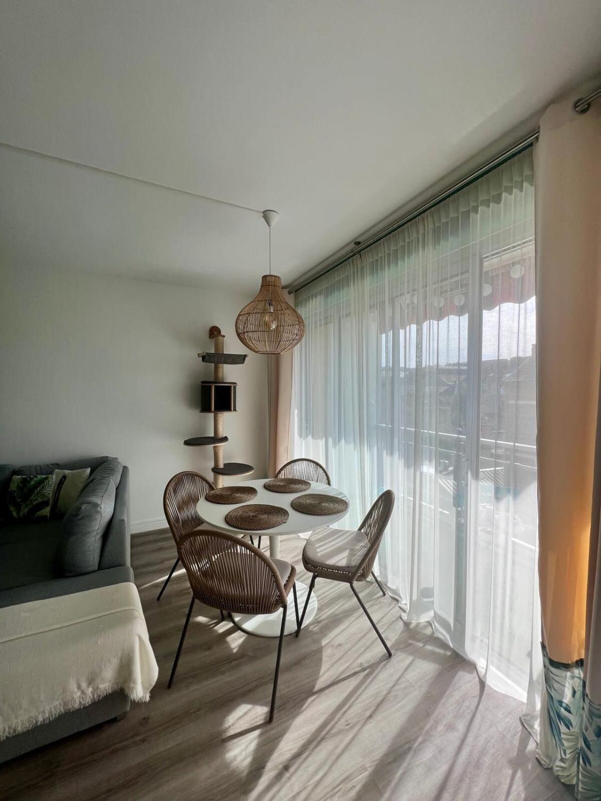 Casa Bert - T2 Avec Parking&Balcon En Centre Ville Брив ла Гайард Екстериор снимка