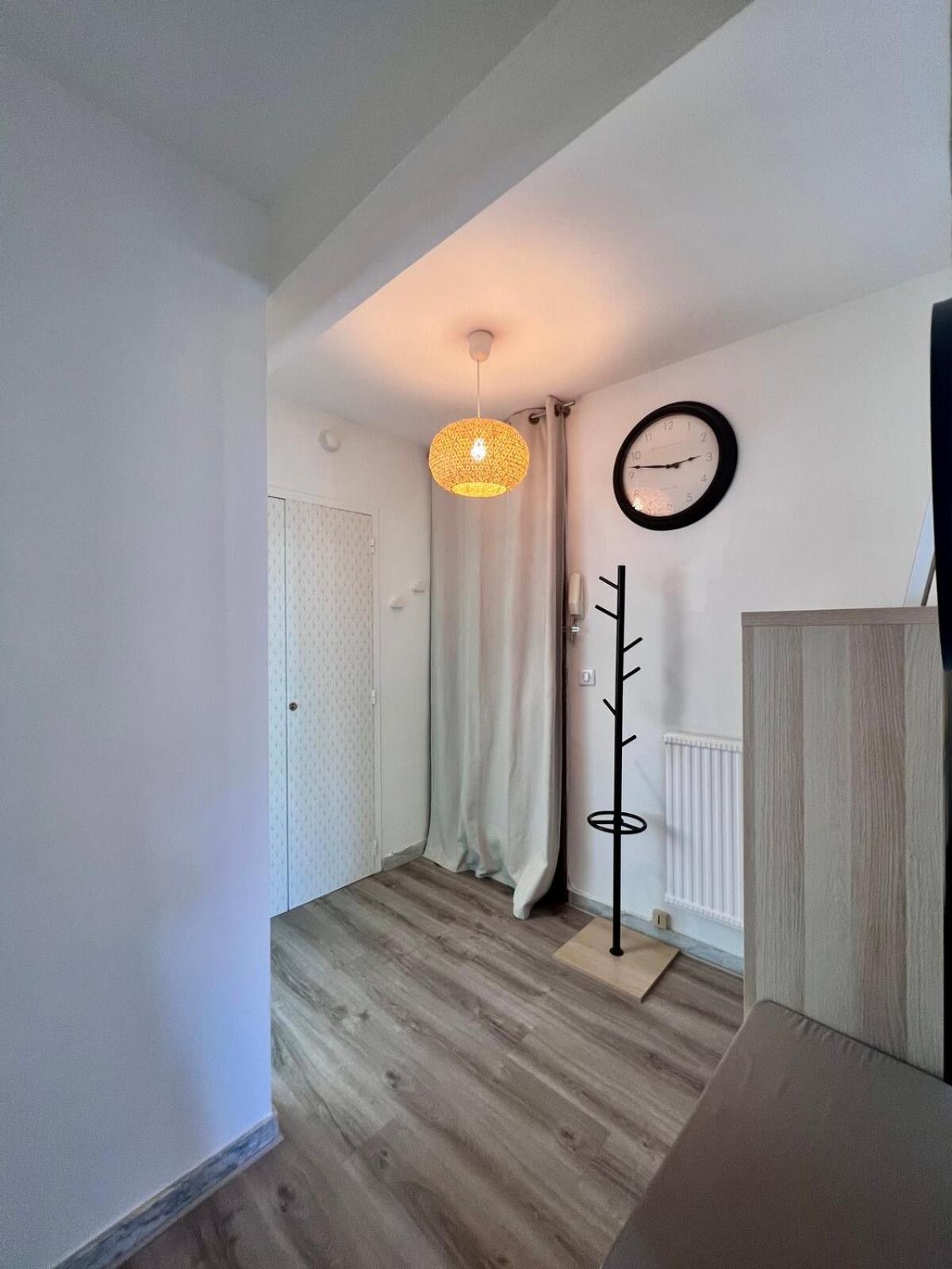 Casa Bert - T2 Avec Parking&Balcon En Centre Ville Брив ла Гайард Екстериор снимка